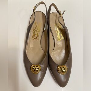 Salvatore Ferragamo‎ VINTAGE Slingback Pumps, Taupe, Size 7.5B